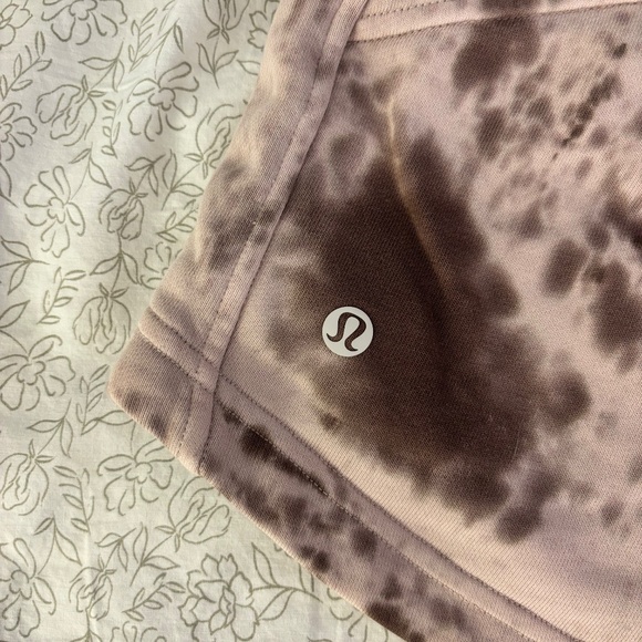 Lululemon Inner Glow Short *Marble Dye - Picture 3 of 3